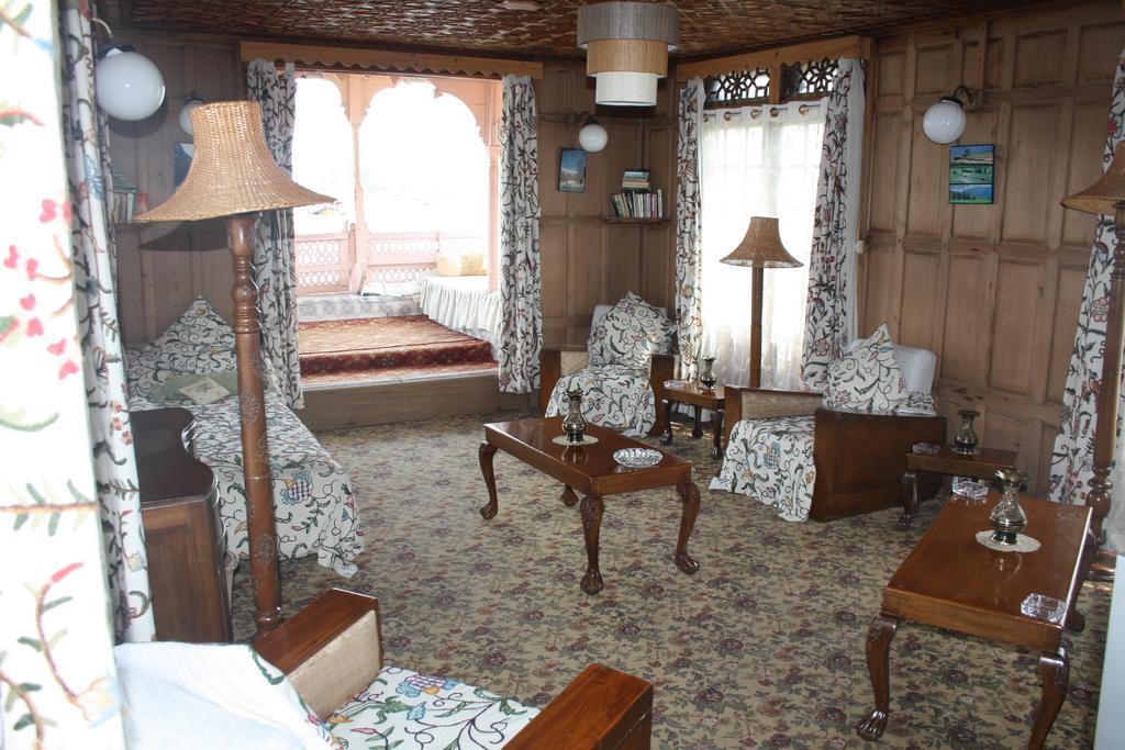 Akbar Group Of Heritage Houseboats Nagin Bagh Eksteriør bilde